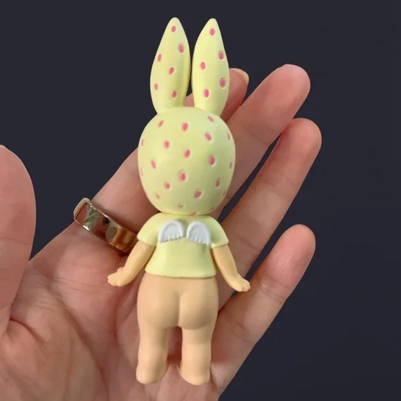 Sonny Angel Strawberry Love Series - Rabbit 🐰 - Picture 3 of 4
